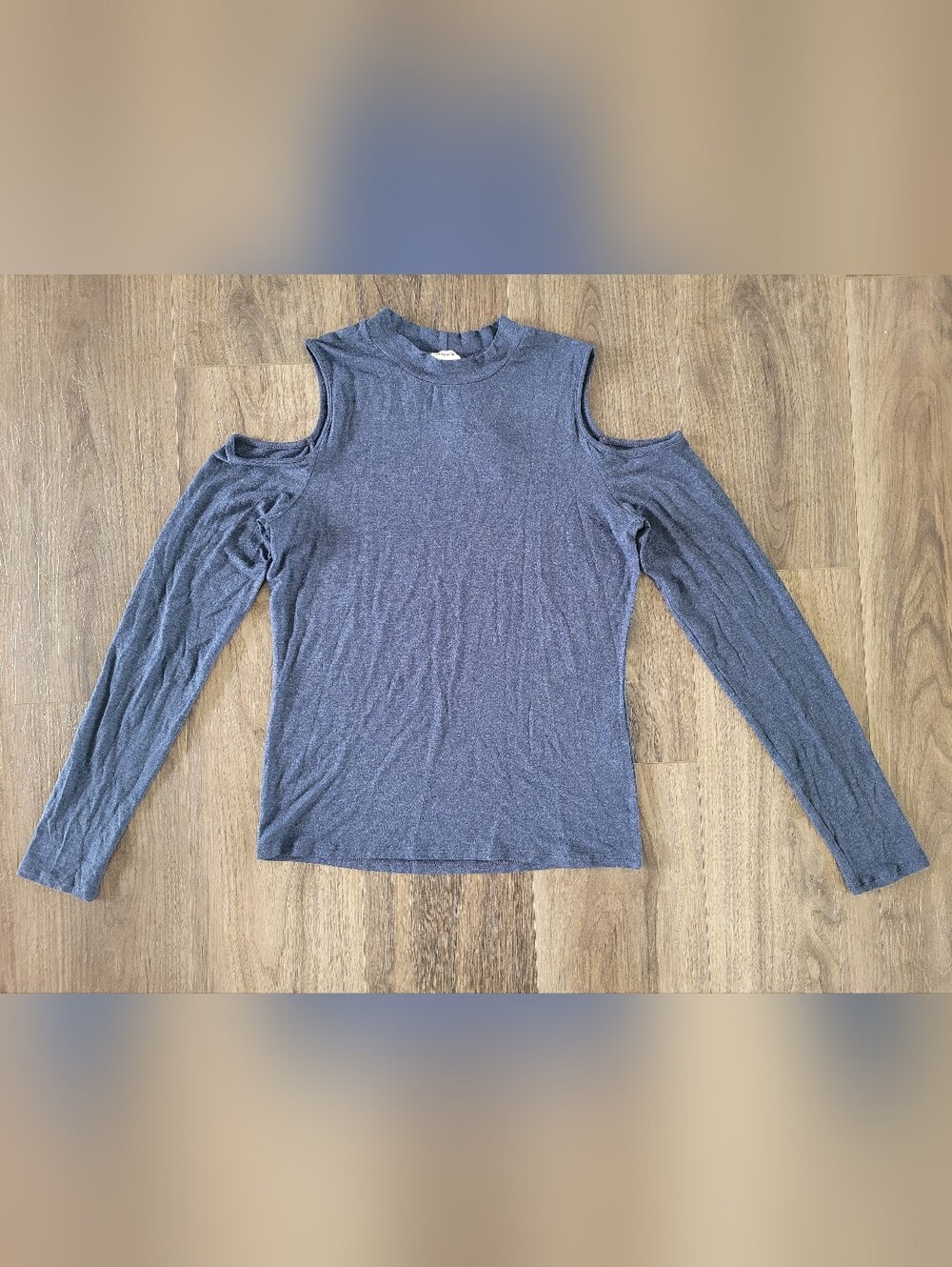 Garage NWT* Women L Cold-Shoulder Long Sleeve Top - Slate Blue